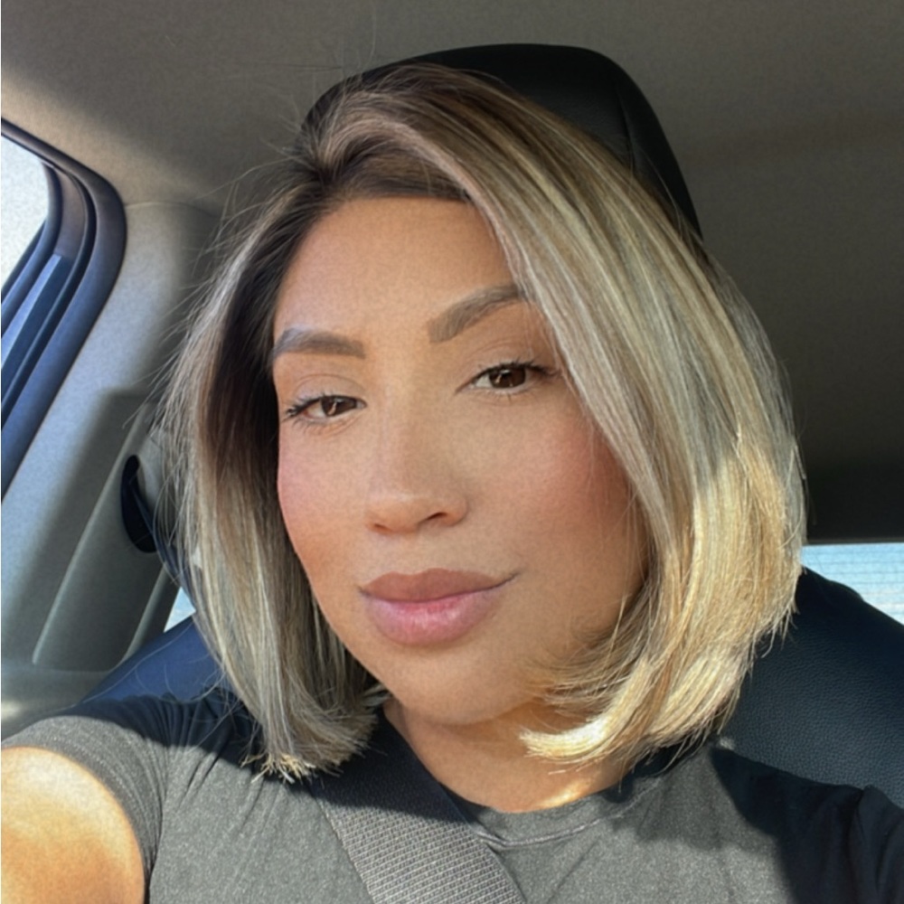 Meet your Posher, Mirna